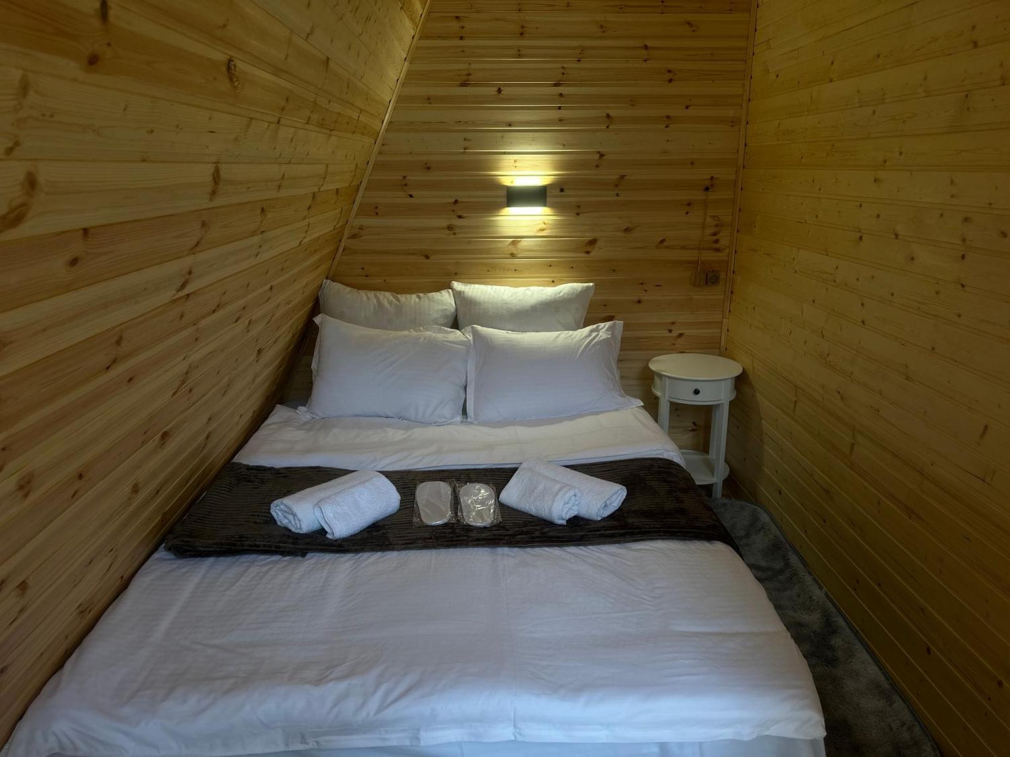 Vardzia Glamping Екстериор снимка