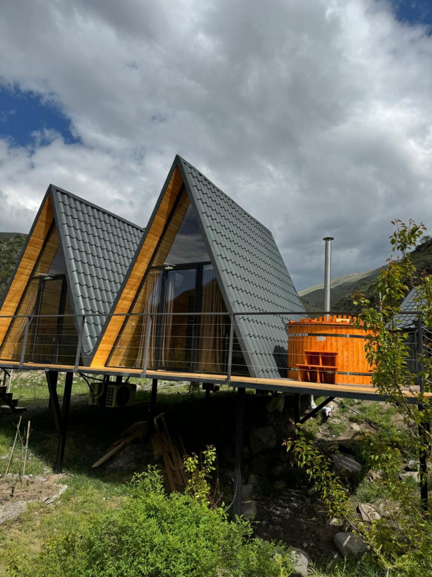 Vardzia Glamping Екстериор снимка